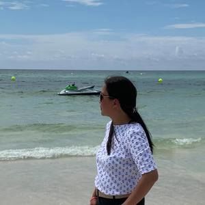 Meet your Posher, Chatelle anne